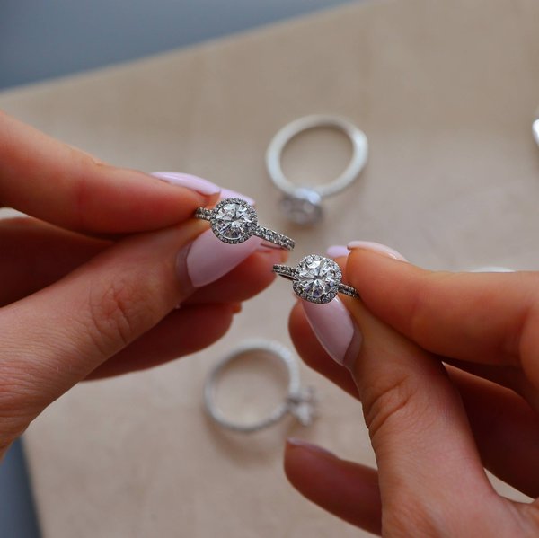 Comment nettoyer des bijoux en diamant ?
